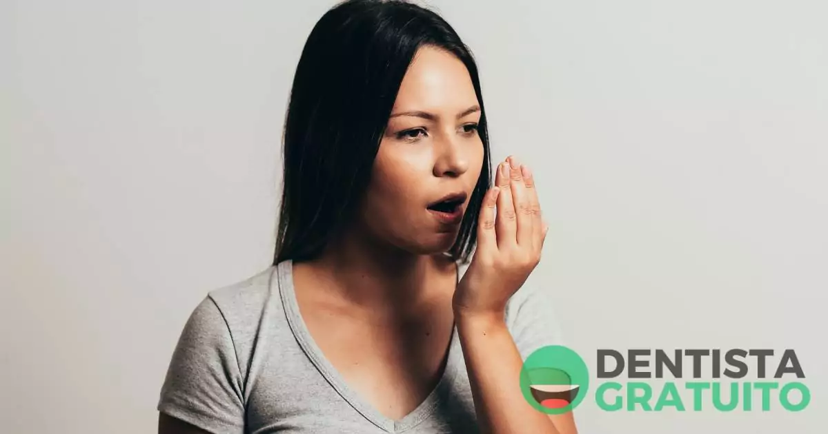 Dicas para Prevenir o Mau Hálito Durante a Juventude
