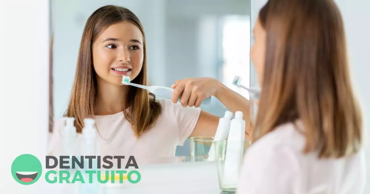 A Importância da Higiene Bucal na Adolescência